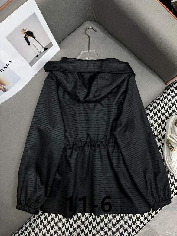 Prada S-XL  (233)